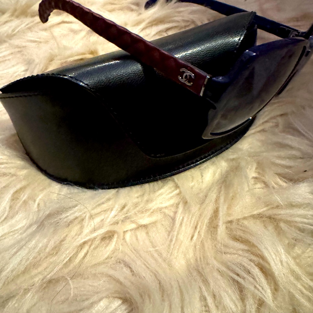 Chanel Preloved Sunglasses. Only Surface Uses Detected.